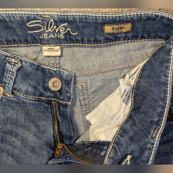 🩵Silver Jeans🩵 Y2K Suki Mid Rise Capri/Crop Women's Size 29 - Picture 5 of 12